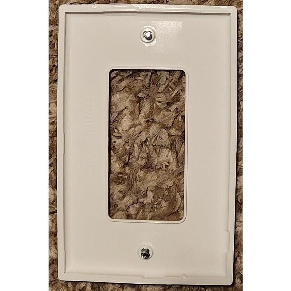 Leviton 3/8 Unbreakable 1-Gang Rocker Wall Plate - White (Used) - Picture 2 of 3